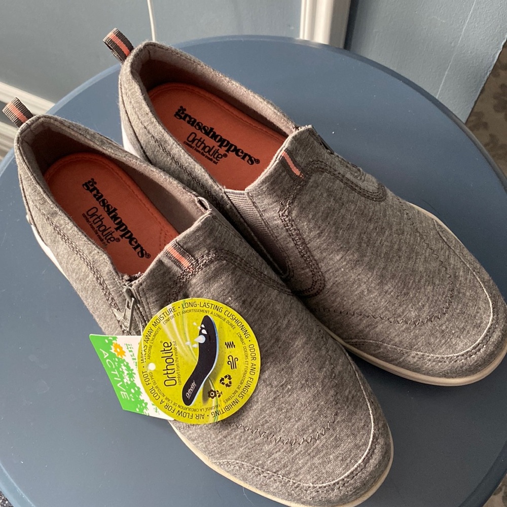 NWT Women’s Grey Comfort Grasshoppers Ortholite Sneakers